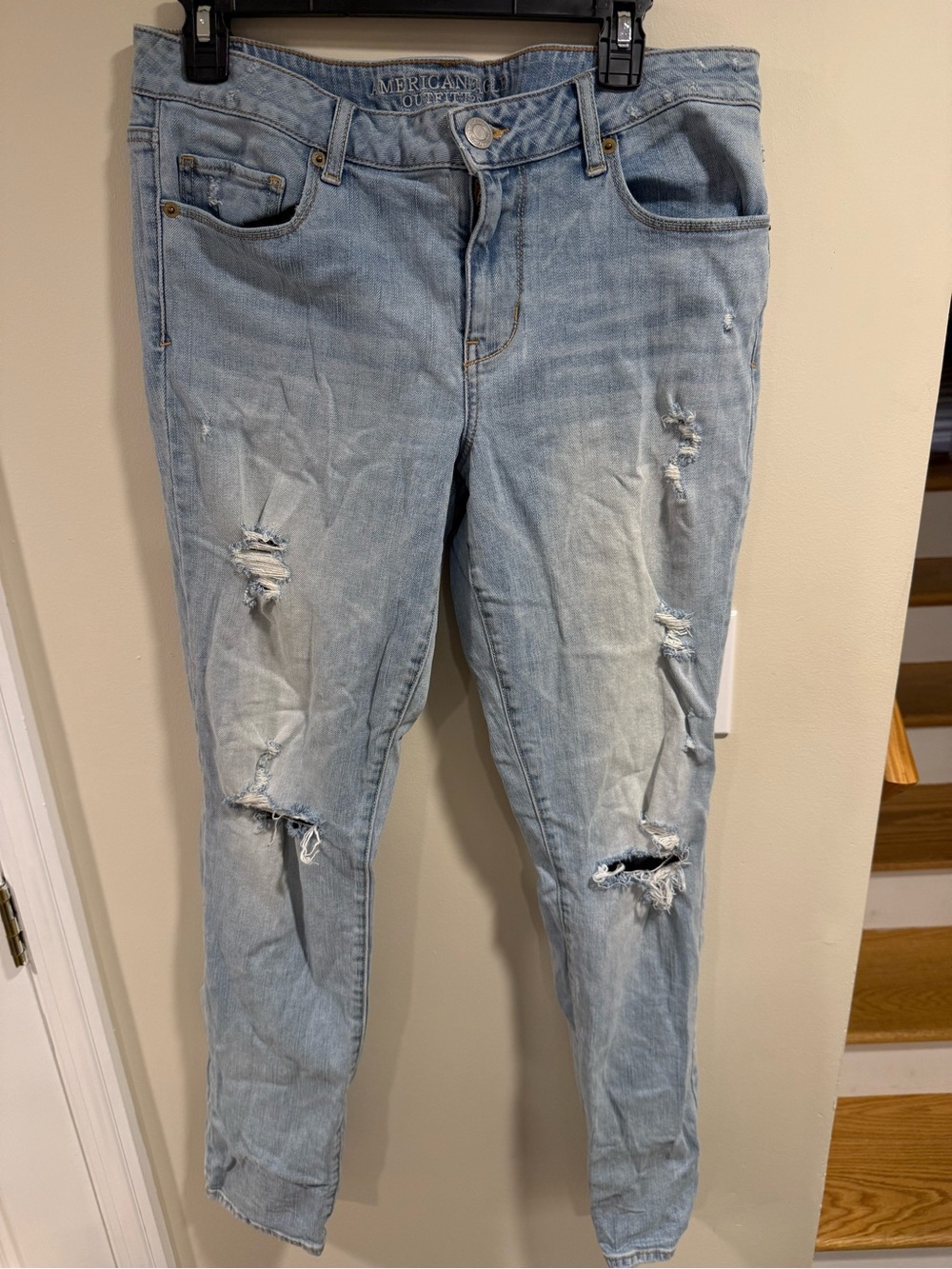 American Eagle Light Blue Distressed Women’s Skinny Jeans Size 14 Tall
